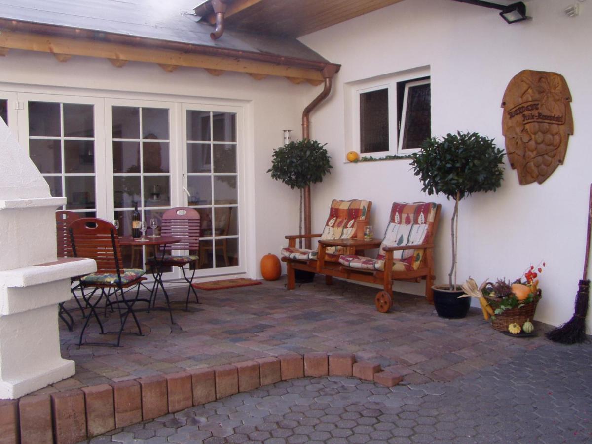 Wein Und Gaestehaus Huels Kröv Exteriör bild