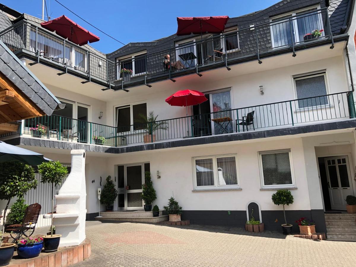 Wein Und Gaestehaus Huels Kröv Exteriör bild